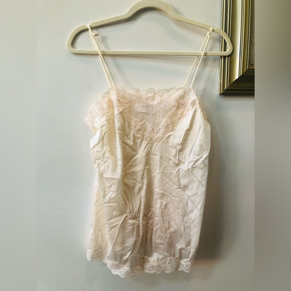 Vanity Fair Delicate Lace Camisole